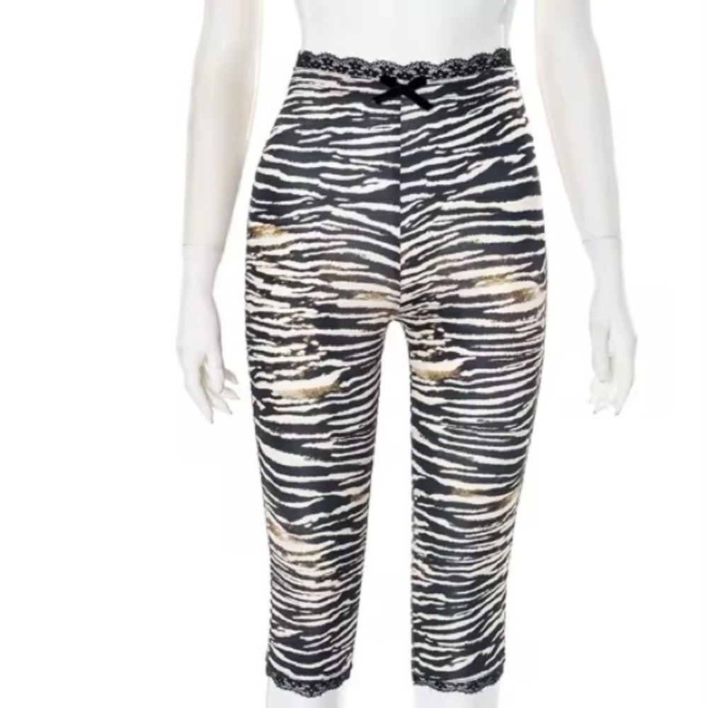 Zebra Print Cropped Leggings with Lace Trim